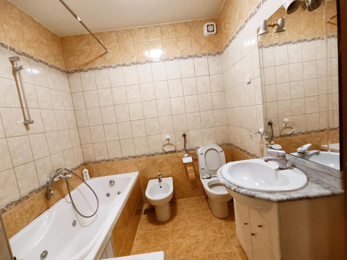 "Idea" Room With Free Parking Сплит Екстериор снимка